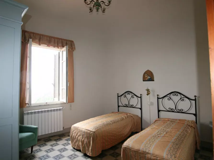 Immagine 11 di Casa indipendente in vendita  a Sinalunga