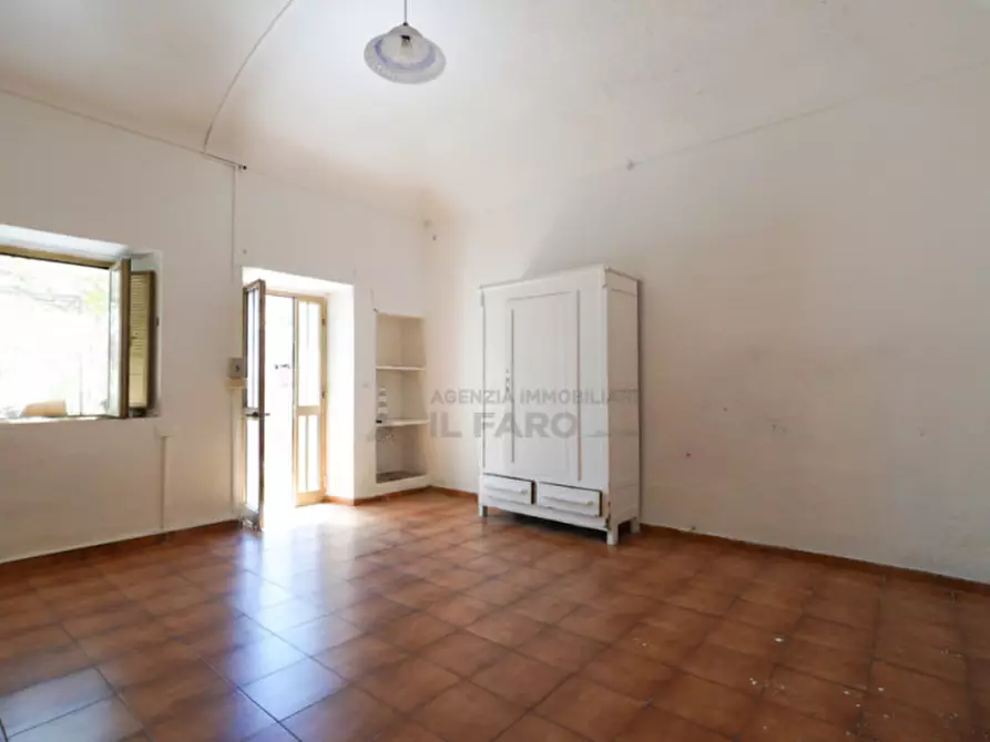 Immagine 13 di Villetta a schiera in vendita  in Via Maggior Leggero a La Maddalena