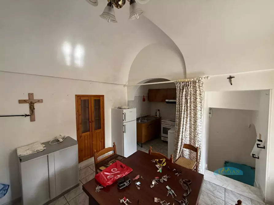 Immagine 2 di Casa indipendente in vendita  in Via Giovanni Bovio a Ceglie Messapico