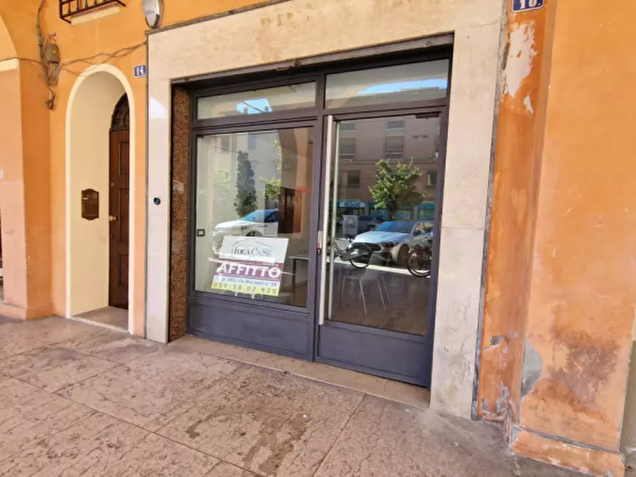 Immagine 6 di Negozio in affitto  in Corso Sandro Cabassi a Carpi