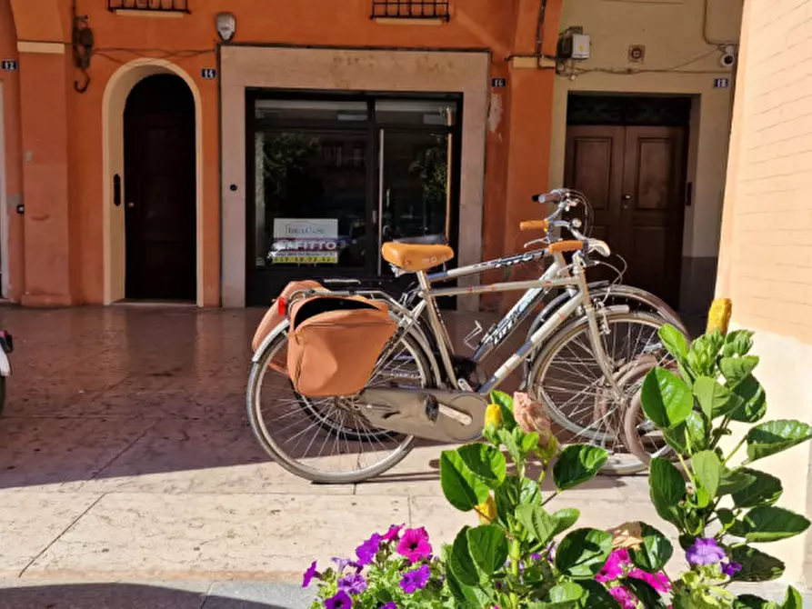 Immagine 7 di Negozio in affitto  in Corso Sandro Cabassi a Carpi
