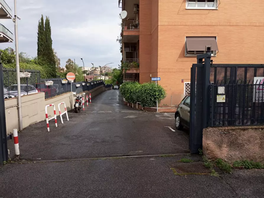 Immagine 3 di Appartamento in vendita  in Via Gallese a Roma