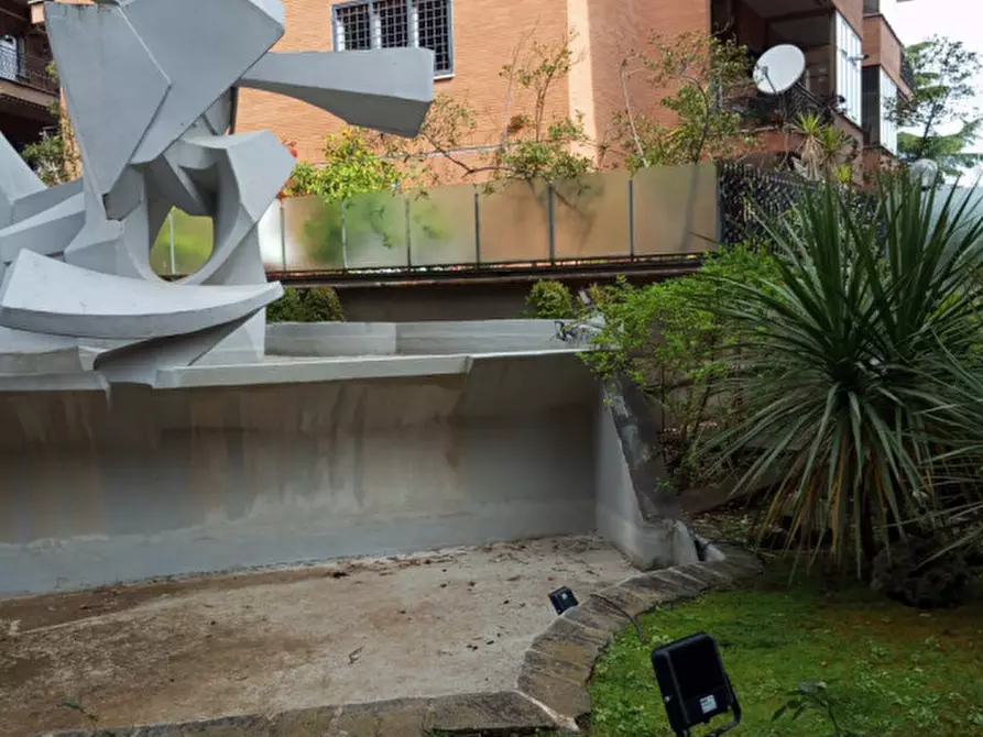 Immagine 6 di Appartamento in vendita  in Via Gallese a Roma