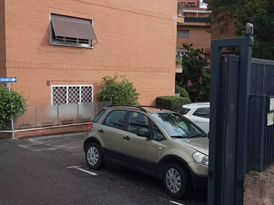 Immagine 14 di Appartamento in vendita  in Via Gallese a Roma