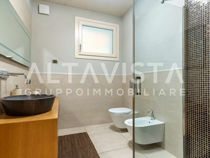 Immagine 12 di Villa in vendita  in Via Quattro Novembre a Carpenedolo
