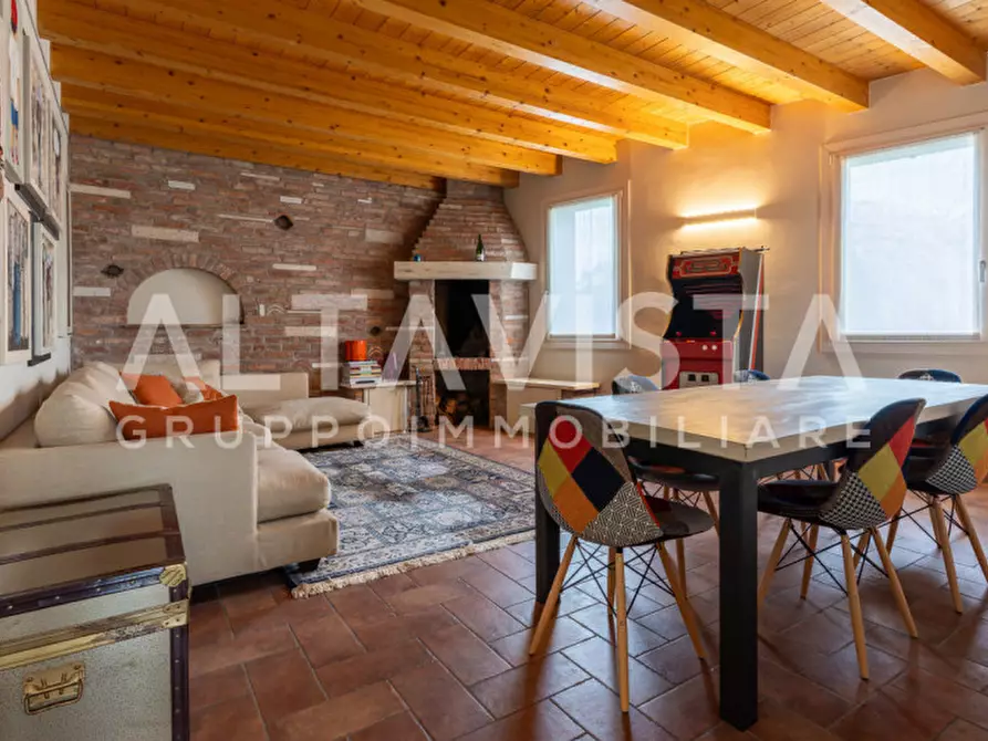 Immagine 26 di Villa in vendita  in Via Quattro Novembre a Carpenedolo