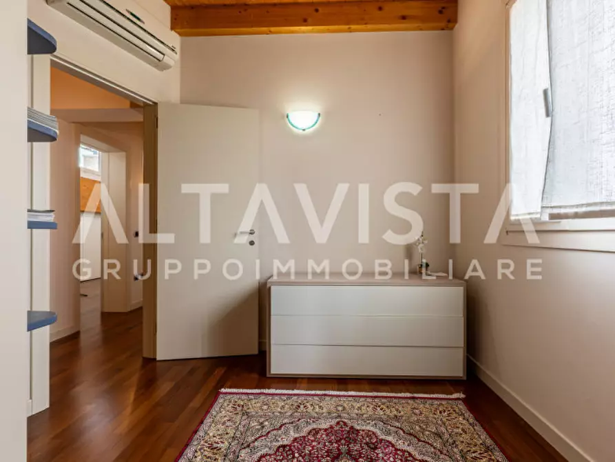 Immagine 32 di Villa in vendita  in Via Quattro Novembre a Carpenedolo