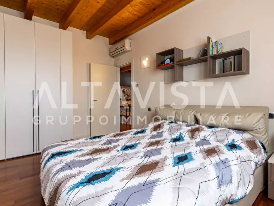 Immagine 36 di Villa in vendita  in Via Quattro Novembre a Carpenedolo