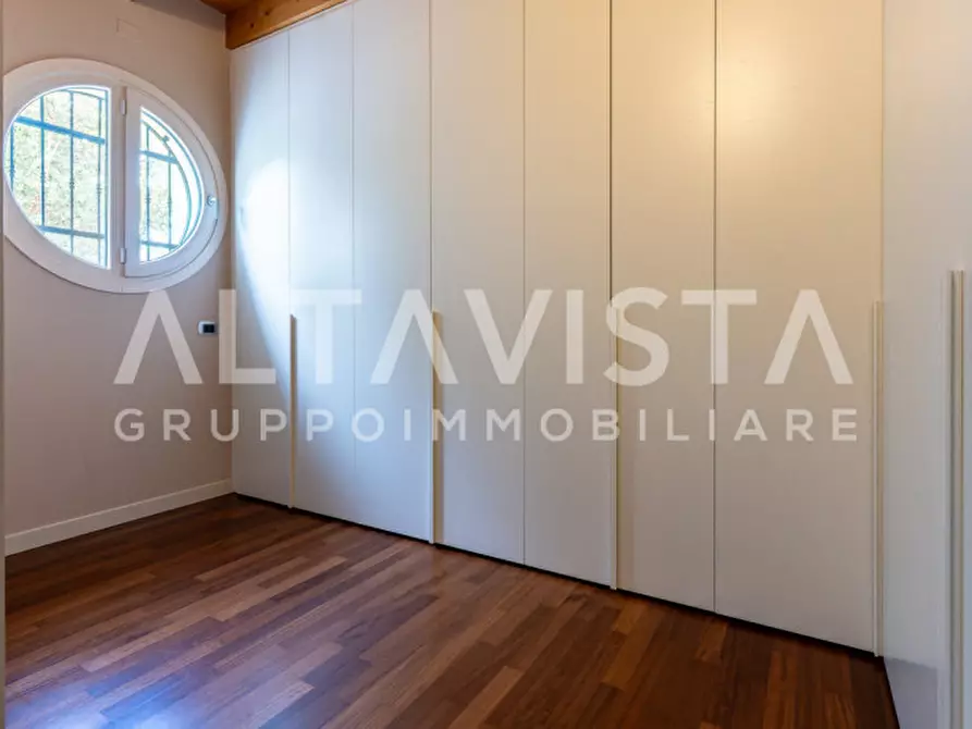 Immagine 39 di Villa in vendita  in Via Quattro Novembre a Carpenedolo