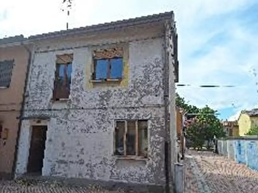 Immagine 1 di Villetta a schiera in vendita  in Corte Colombiana 12 a Venezia