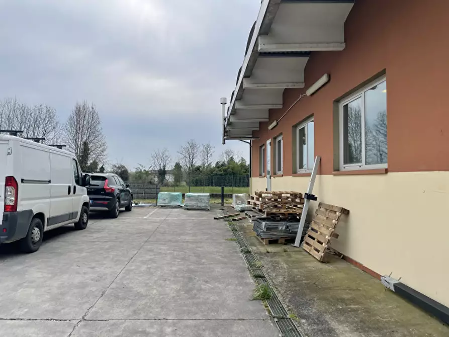 Immagine 4 di Capannone industriale in vendita  in via padana a Sant'angelo Di Piove Di Sacco