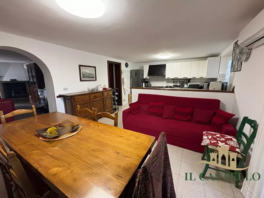 Immagine 5 di Casa indipendente in vendita  in Palazzetta a Castiglione Del Lago