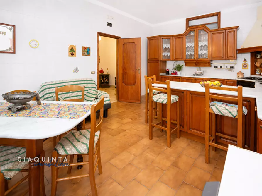 Immagine 5 di Casa bifamiliare in vendita  in Via Pietro Maroncelli snc a Palagonia