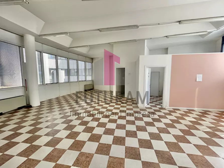 Immagine 6 di Ufficio in vendita  in Via Fabio Filzi a Vicenza
