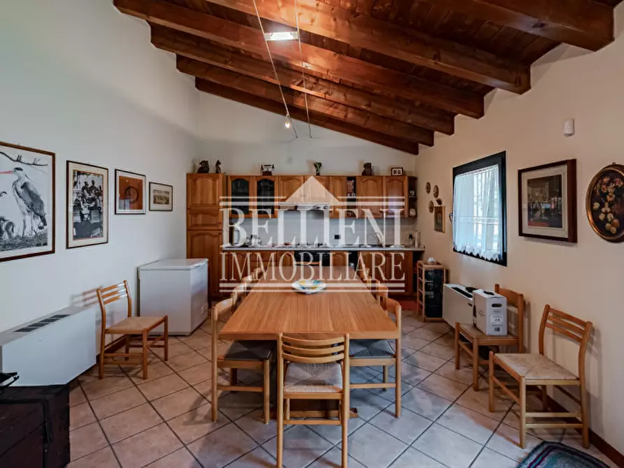 Immagine 30 di Villa in vendita  in Via Francesco Crispi a Costabissara