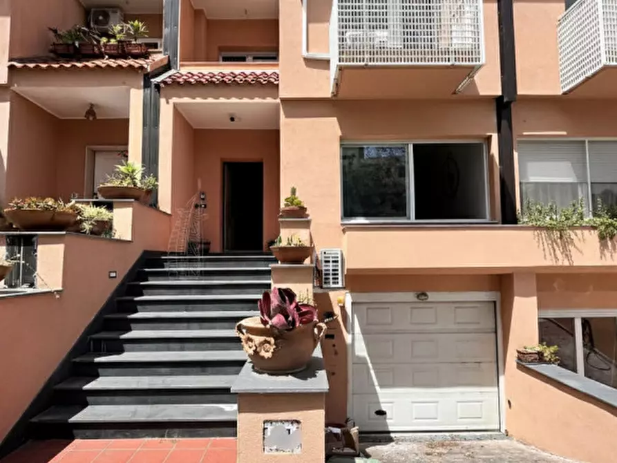 Immagine 2 di Villetta a schiera in vendita  in contrada armacà a Reggio Di Calabria