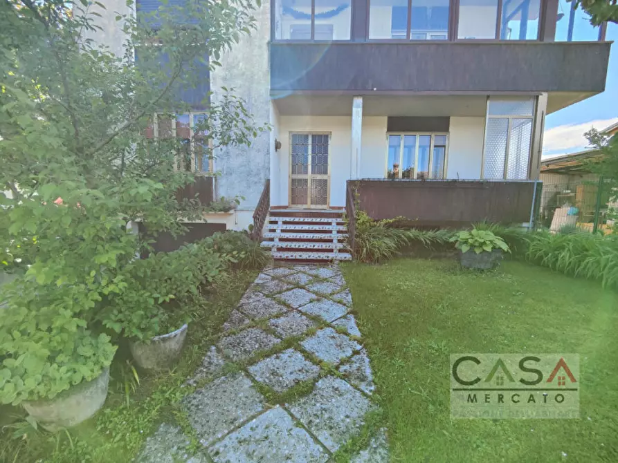 Immagine 1 di Casa bifamiliare in vendita  in Via del Molino 8 a Cordenons
