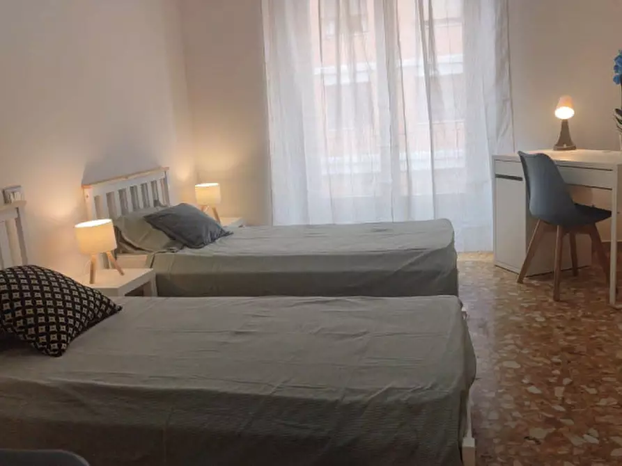 Immagine 5 di Camera in affitto  in VIA IV NOVEMBRE 3 a Macerata