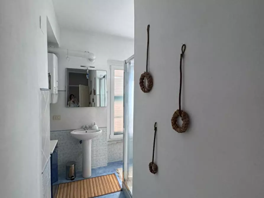 Immagine 13 di Appartamento in vendita  in VIA AGRIPPINA a Anzio