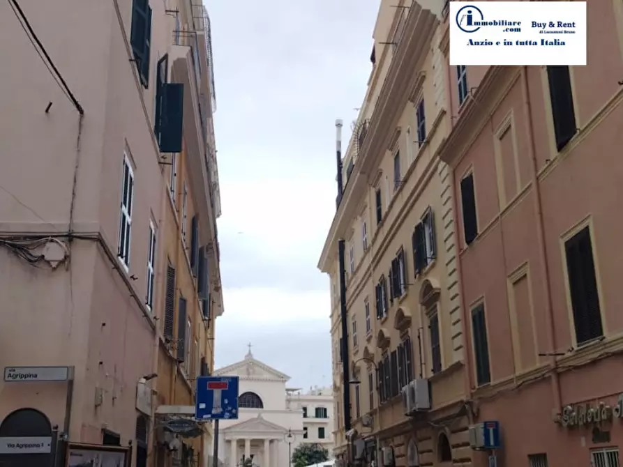 Immagine 16 di Appartamento in vendita  in VIA AGRIPPINA a Anzio