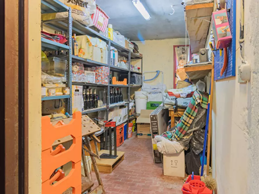 Immagine 24 di Appartamento in vendita  in Via Chiappino a Savona