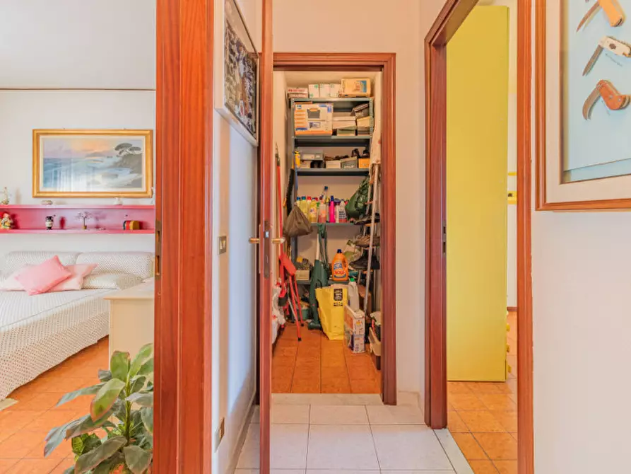 Immagine 26 di Appartamento in vendita  in Via Chiappino a Savona
