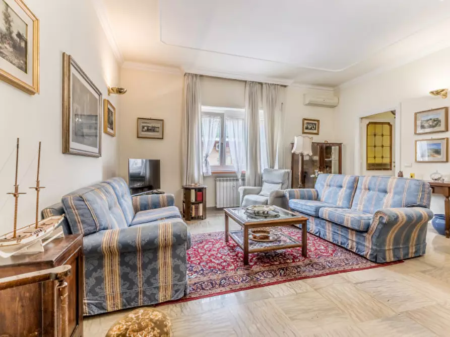 Immagine 7 di Appartamento in vendita  in Via Franco Sacchetti a Roma