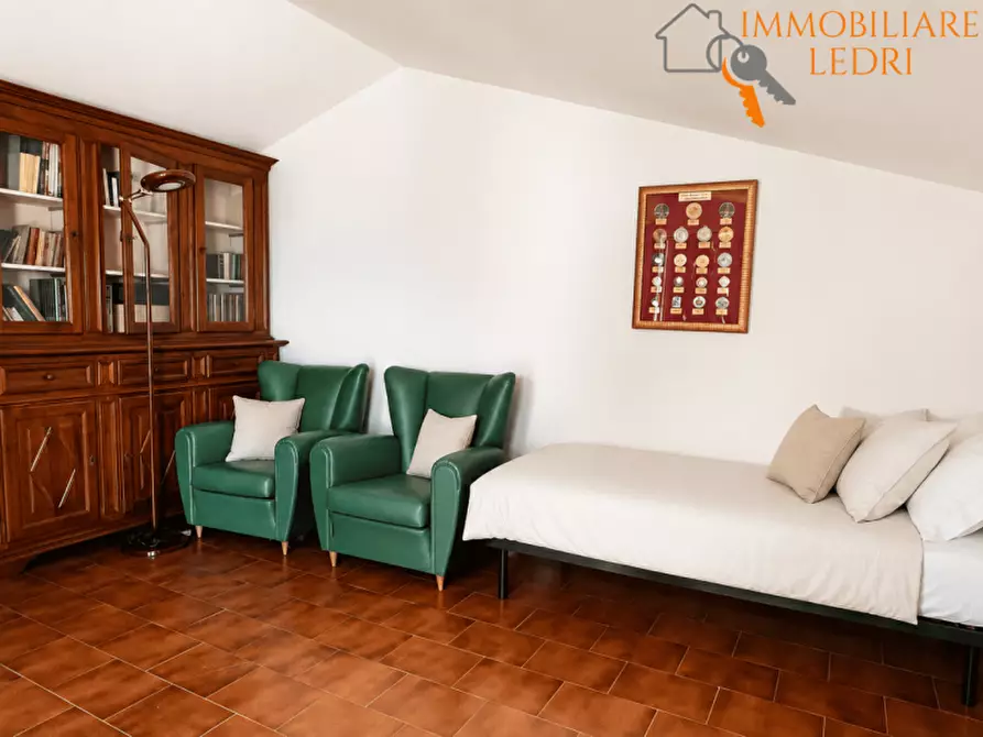 Immagine 5 di Villa in vendita  in Via XX Settembre a Bardolino