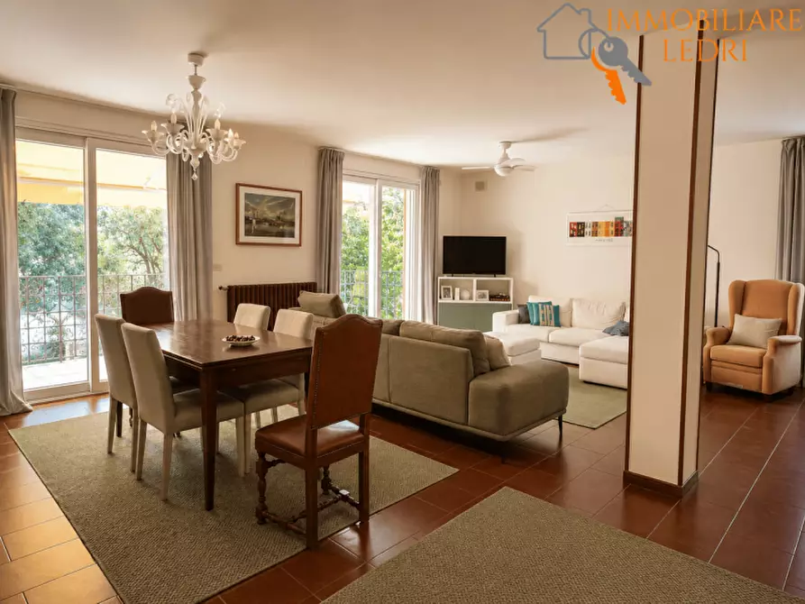 Immagine 6 di Villa in vendita  in Via XX Settembre a Bardolino