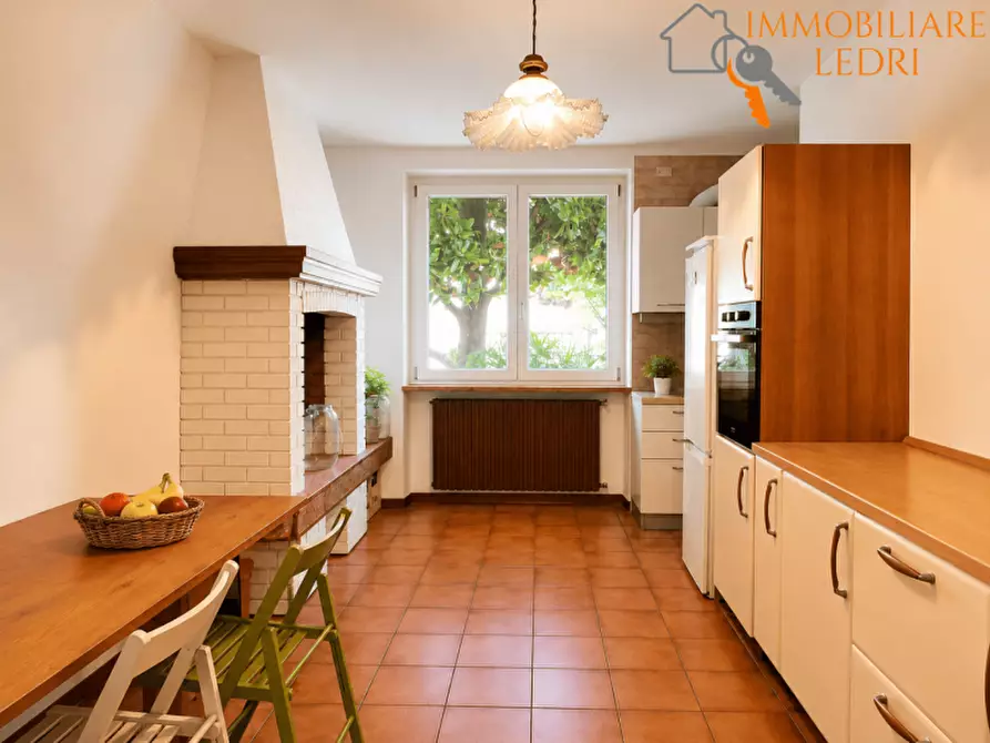 Immagine 12 di Villa in vendita  in Via XX Settembre a Bardolino
