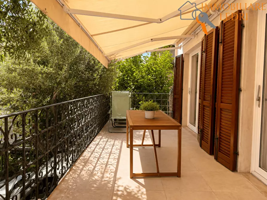 Immagine 14 di Villa in vendita  in Via XX Settembre a Bardolino