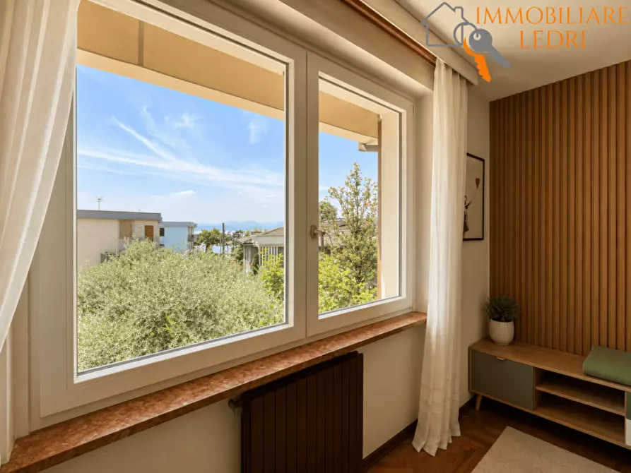 Immagine 16 di Villa in vendita  in Via XX Settembre a Bardolino
