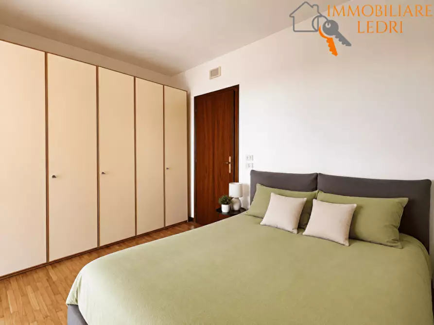 Immagine 19 di Villa in vendita  in Via XX Settembre a Bardolino