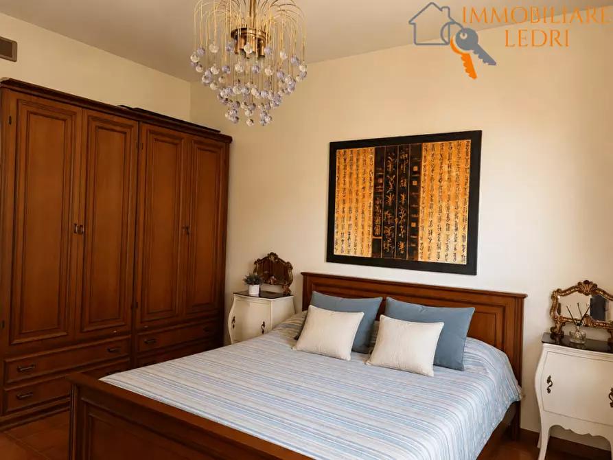Immagine 23 di Villa in vendita  in Via XX Settembre a Bardolino
