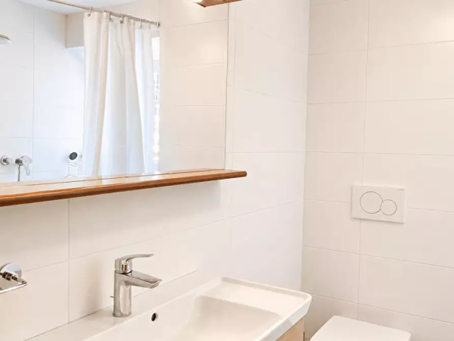 Immagine 29 di Villa in vendita  in Via XX Settembre a Bardolino