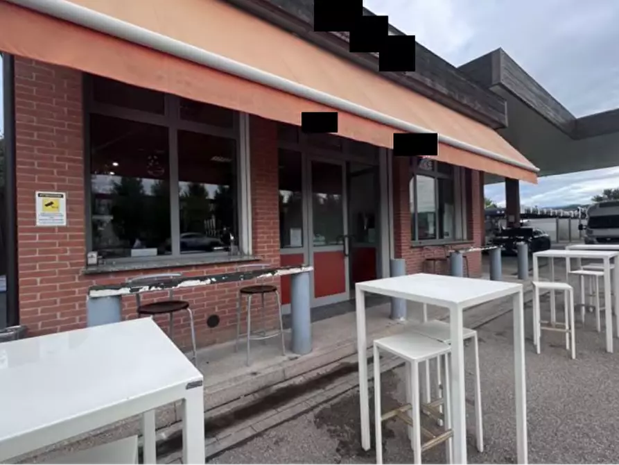 Immagine 5 di Palazzo in vendita  in Via Monti Lessini 175 a Verona