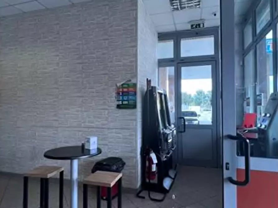 Immagine 11 di Palazzo in vendita  in Via Monti Lessini 175 a Verona