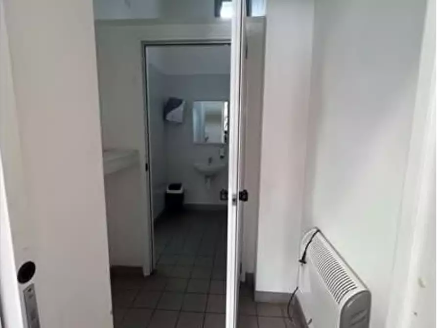 Immagine 13 di Palazzo in vendita  in Via Monti Lessini 175 a Verona
