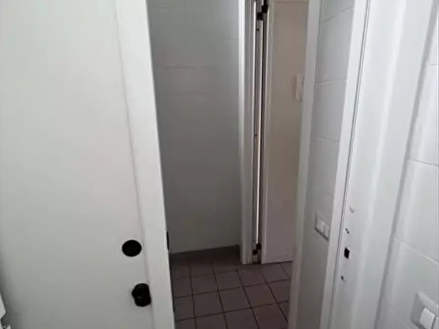 Immagine 15 di Palazzo in vendita  in Via Monti Lessini 175 a Verona