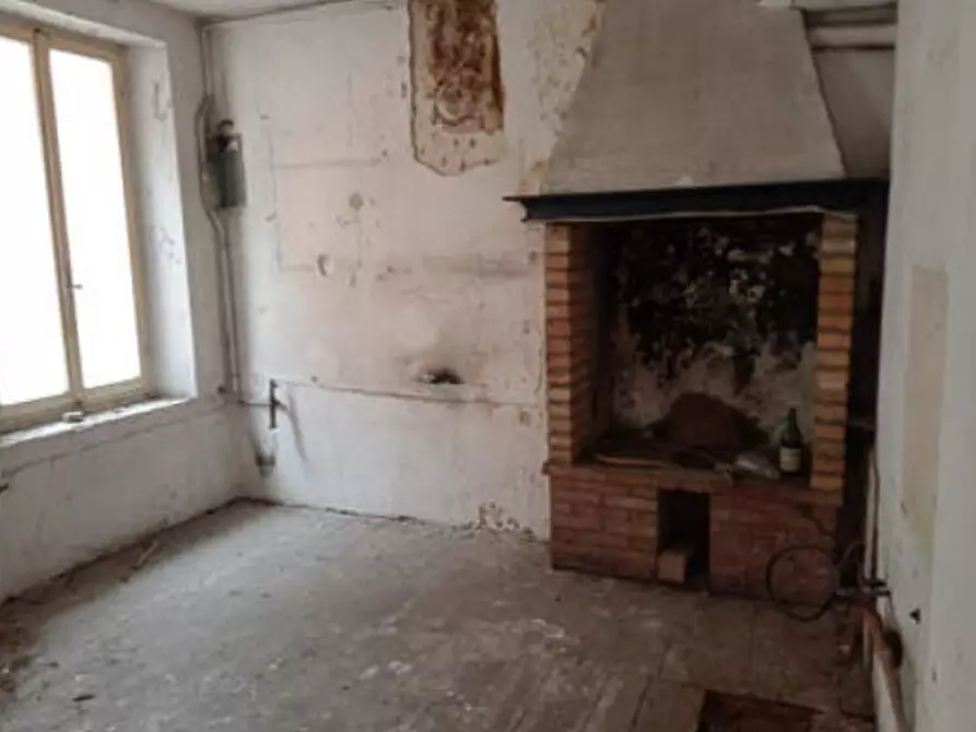 Immagine 8 di Appartamento in vendita  in Piazza Vittorio Emanuele n. 9/A, 32032 Feltre Belluno a Feltre