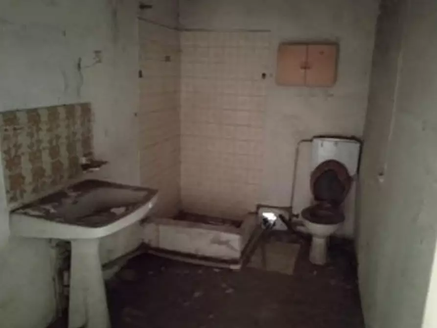 Immagine 9 di Appartamento in vendita  in Piazza Vittorio Emanuele n. 9/A, 32032 Feltre Belluno a Feltre