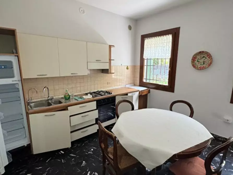 Immagine 5 di Casa indipendente in vendita  in VIA BRANDOLESE a Padova