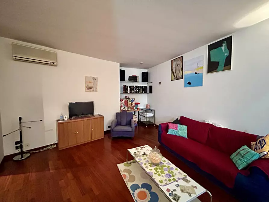Immagine 3 di Appartamento in vendita  in via belfiore a Verona