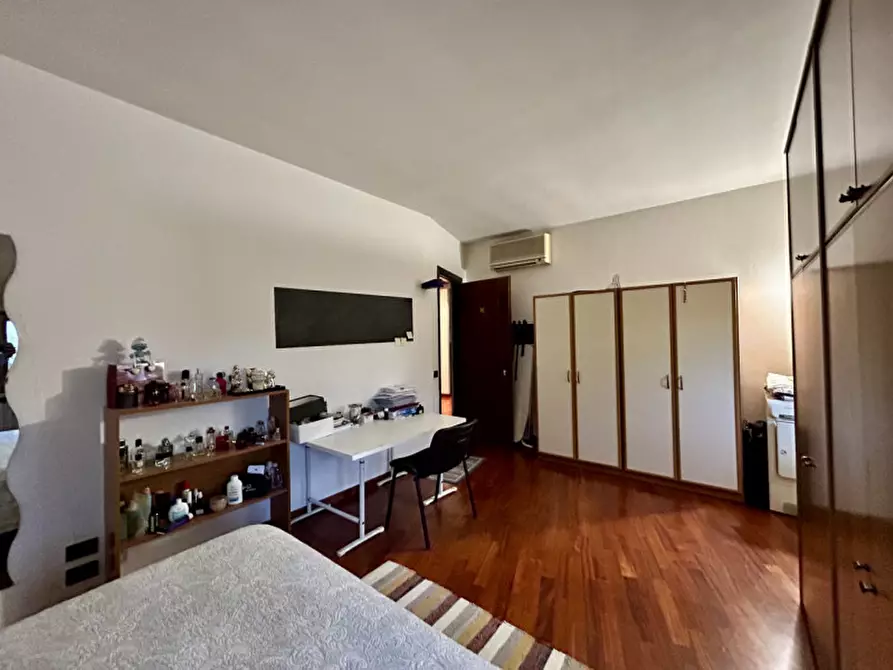 Immagine 8 di Appartamento in vendita  in via belfiore a Verona