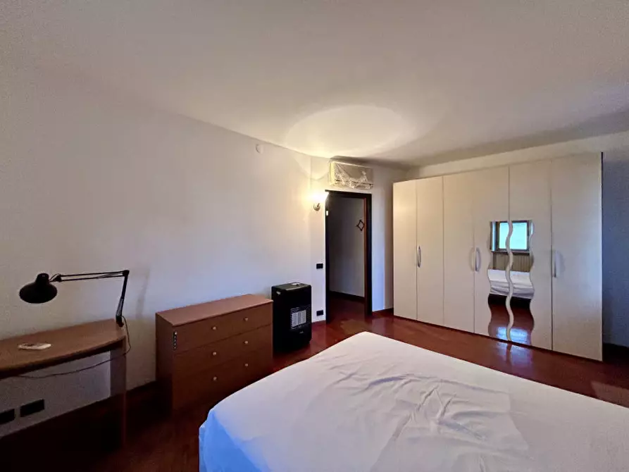 Immagine 19 di Appartamento in vendita  in via belfiore a Verona