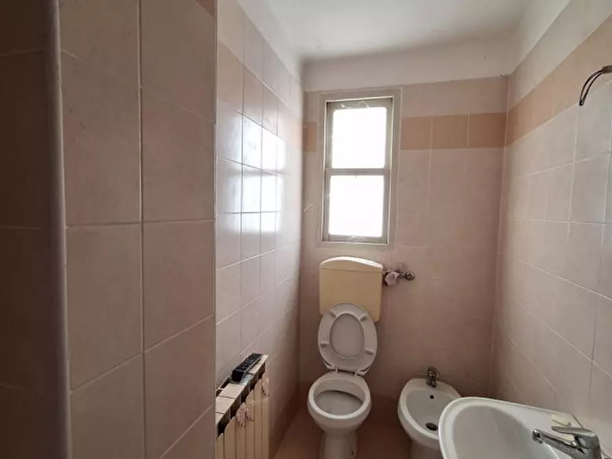 Immagine 8 di Appartamento in vendita  in Via Nino Bedendo a Rovigo