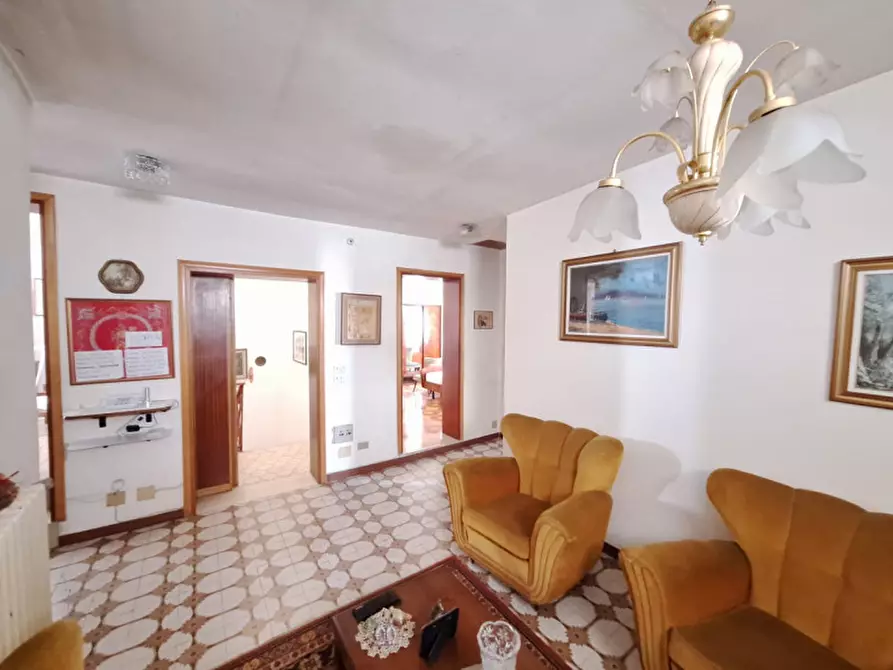Immagine 13 di Appartamento in vendita  in Via Nino Bedendo a Rovigo