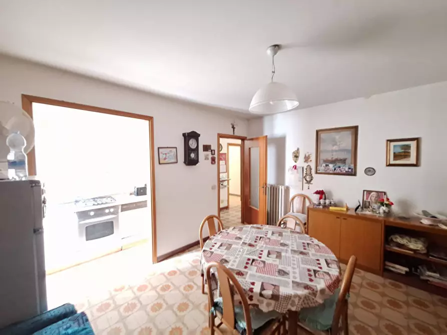 Immagine 14 di Appartamento in vendita  in Via Nino Bedendo a Rovigo