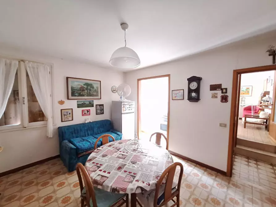 Immagine 15 di Appartamento in vendita  in Via Nino Bedendo a Rovigo