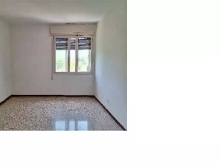 Immagine 4 di Appartamento in vendita  in Via Vallenari 17 a Venezia